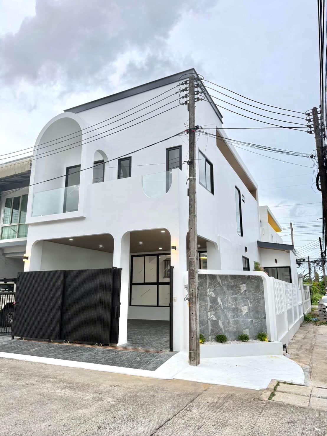 ขาย หมู่บ้านดุสิตบุรี ชั้นเดียว หลังใหญ่ ทำเลดี 4 นอน 45
