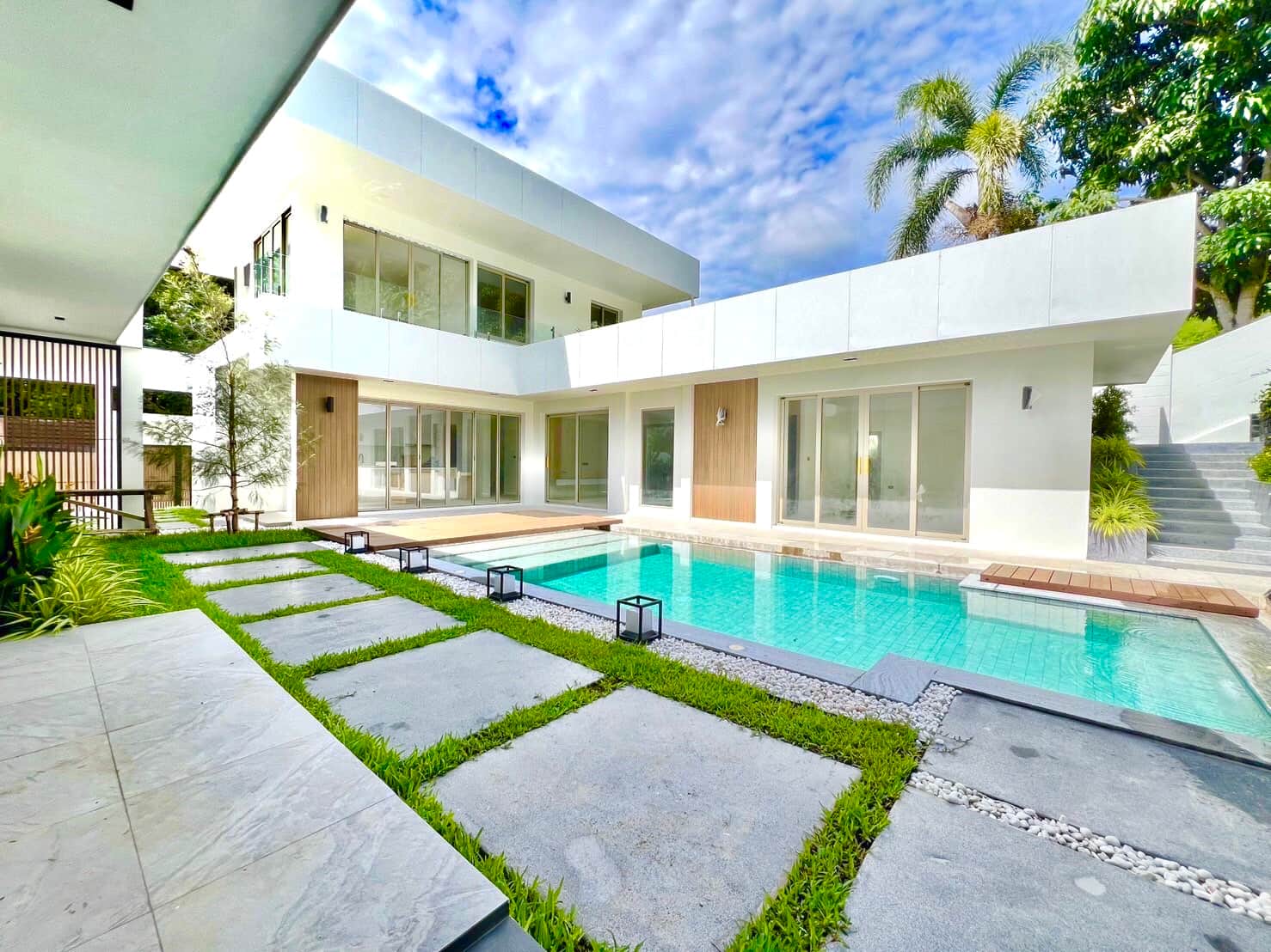 Luxury Pool Villa for Sale – Loch Palm Kathu - Patong ,Ph