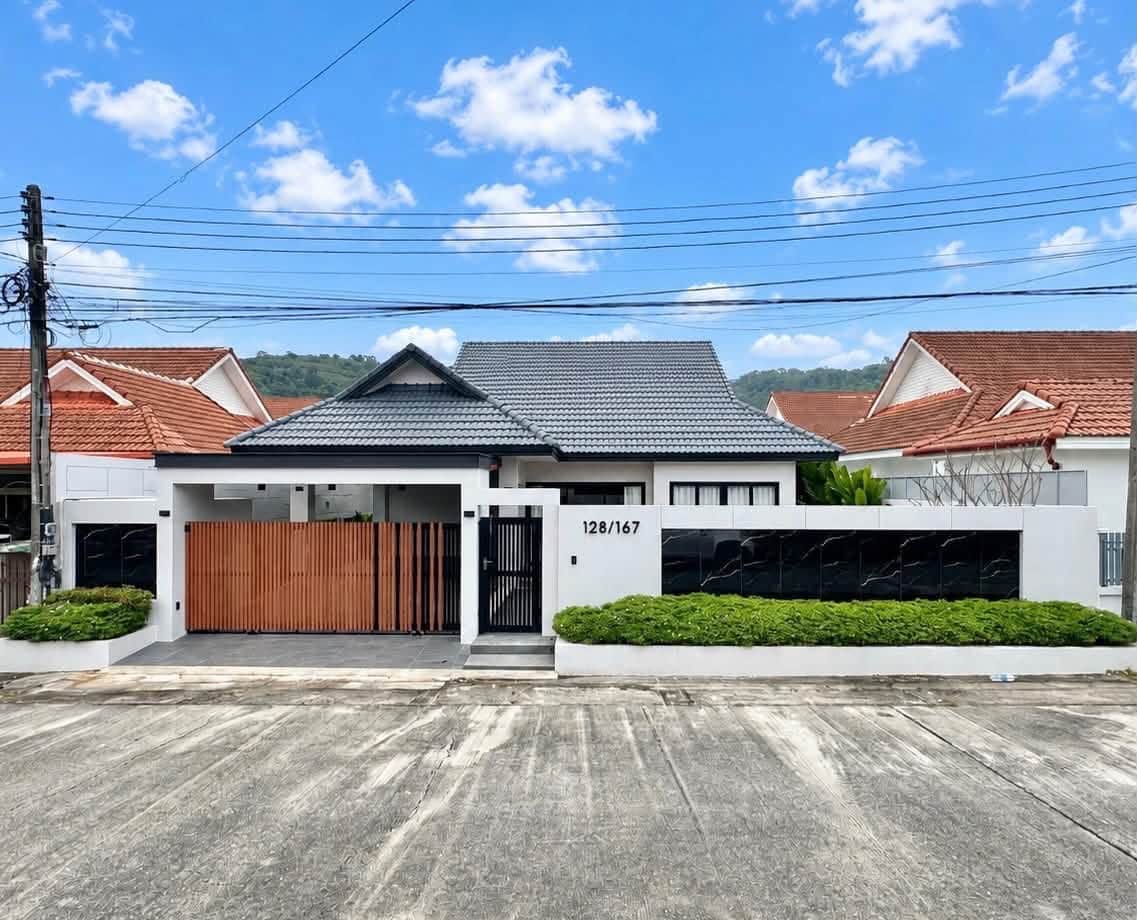 ขายพูลวิลล่า หมู่บ้านท็อปแลนด์รัษฎา Pool villa โซนสามกอง 3